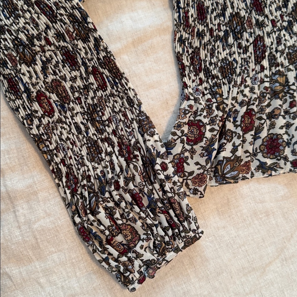 Veronica Beard Black and Brown Flowy Floral Blouse, 4 - Picture 3 of 7